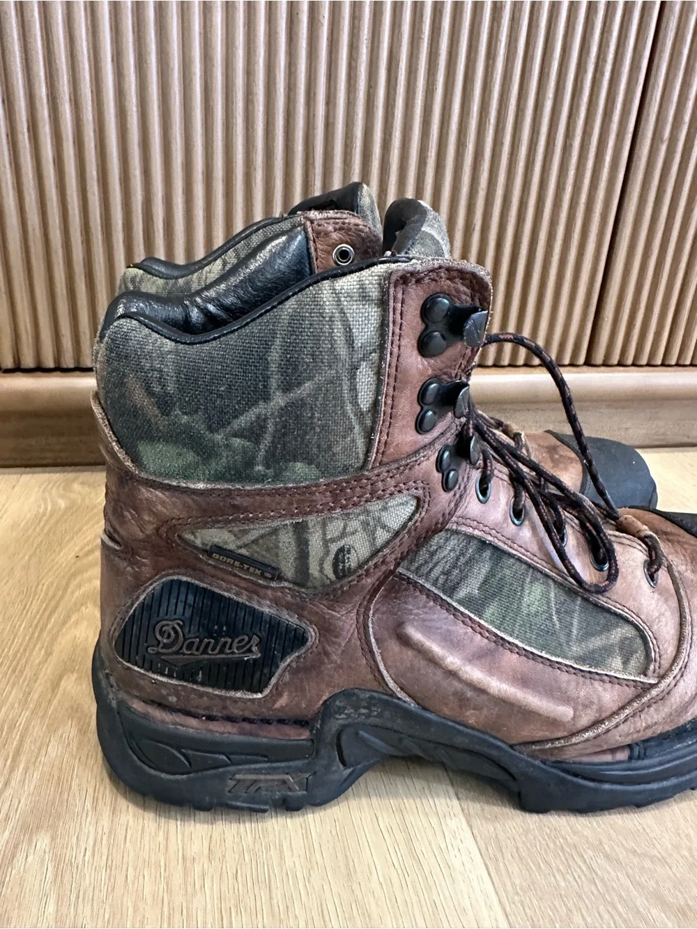 Danner Men's 6 inches Brown & Green Hunting Boots  size 11.5